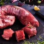 مغز فیله گوساله تازه و باکیفیت، مناسب برای کباب یا استیک، با بافت نرم و طعم لذیذ