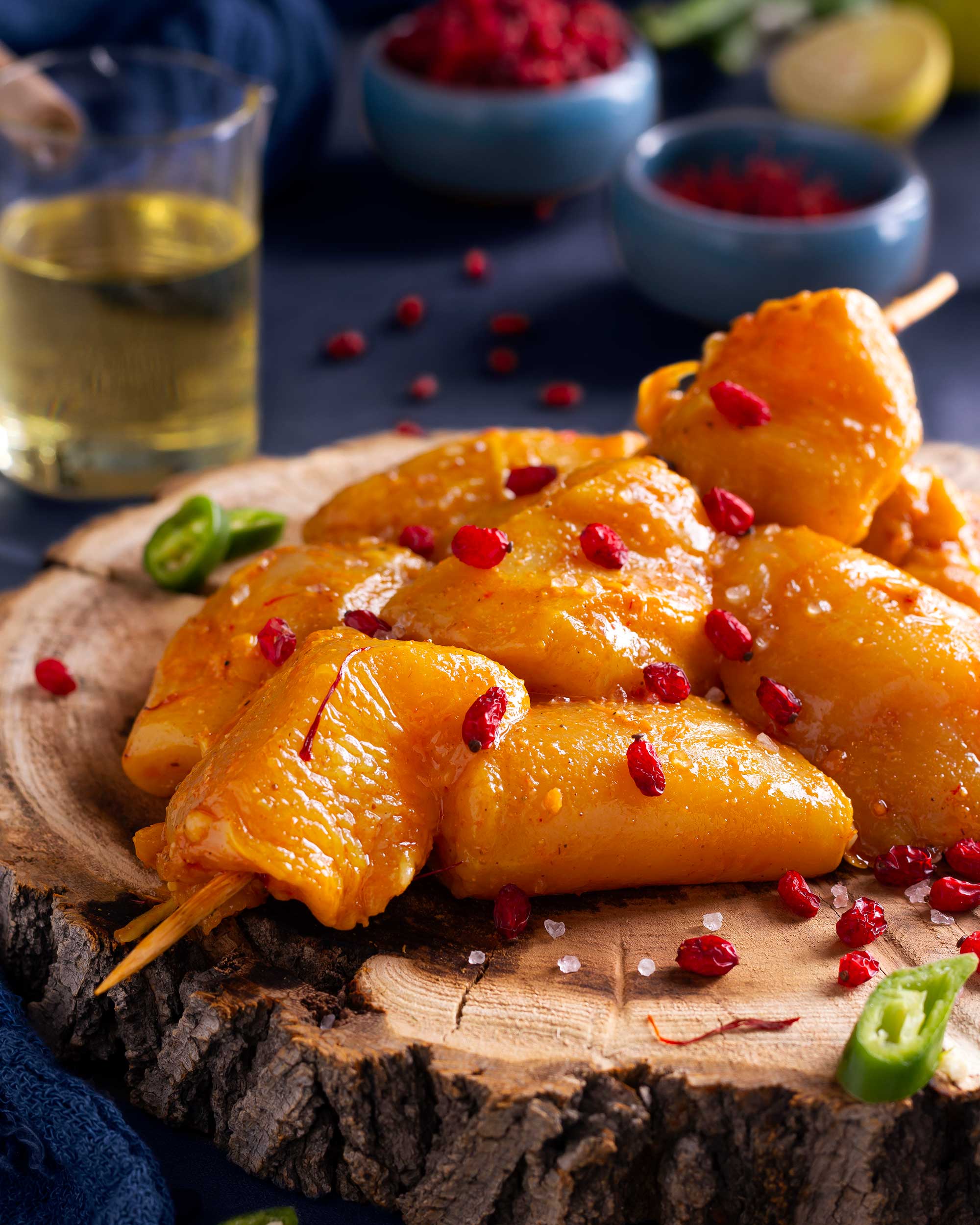 Saffron and Barberry Chicken جوجه زرشک و زعفران با تزئین زعفران و زرشک