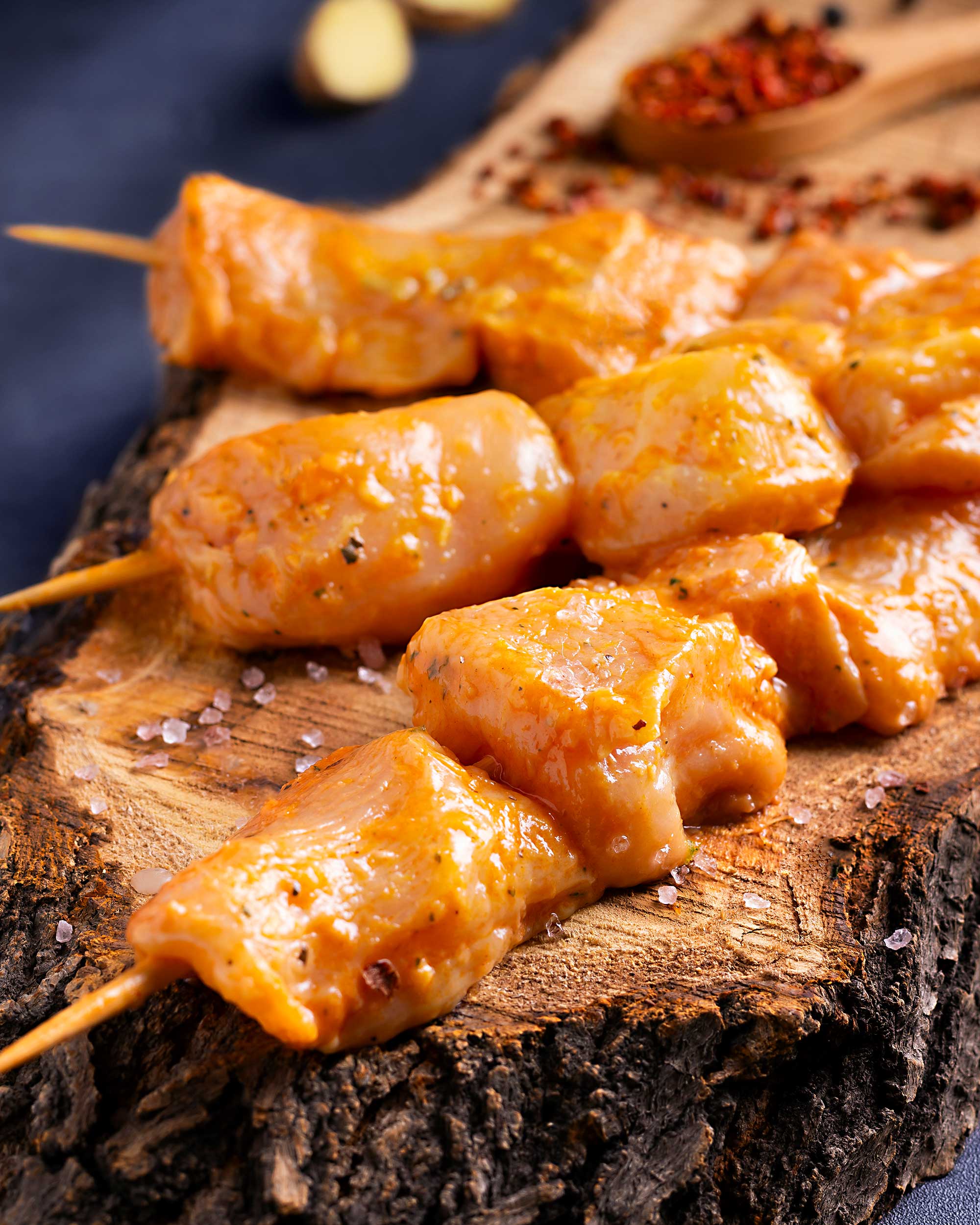 Shish Tavuk Chicken تکههای مرغ تازه جوجه شش طاوق با طعمهای سنتی ایرانی